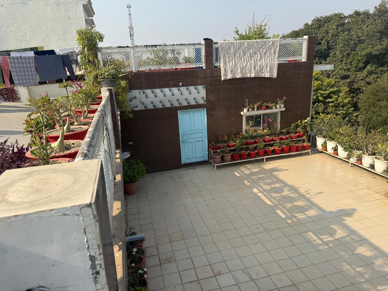 Secure Accommodation for Girls in Alambagh, Lucknow