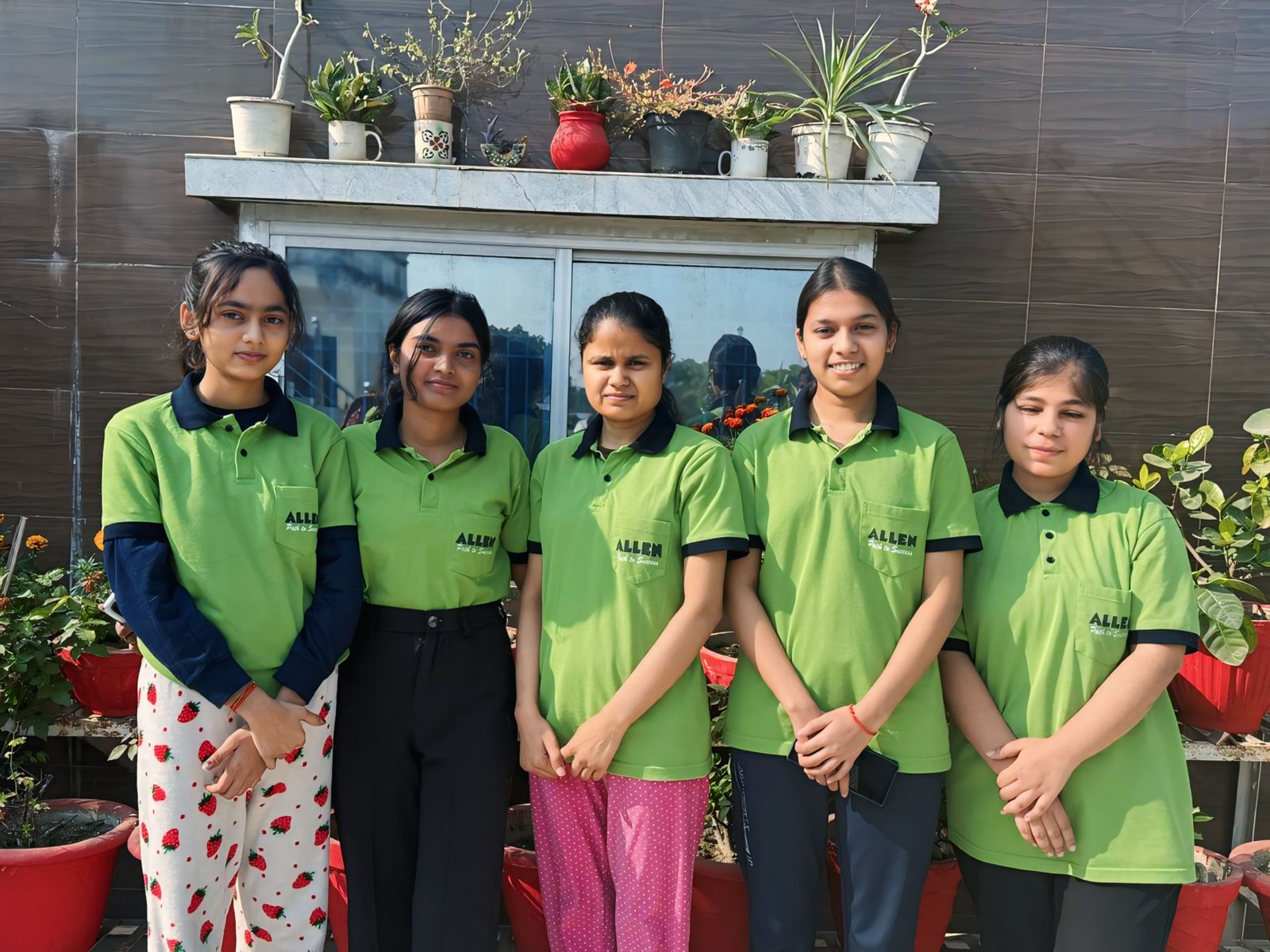 Girls Hostel Near Hospitals and Metro in Alambagh, Lucknow