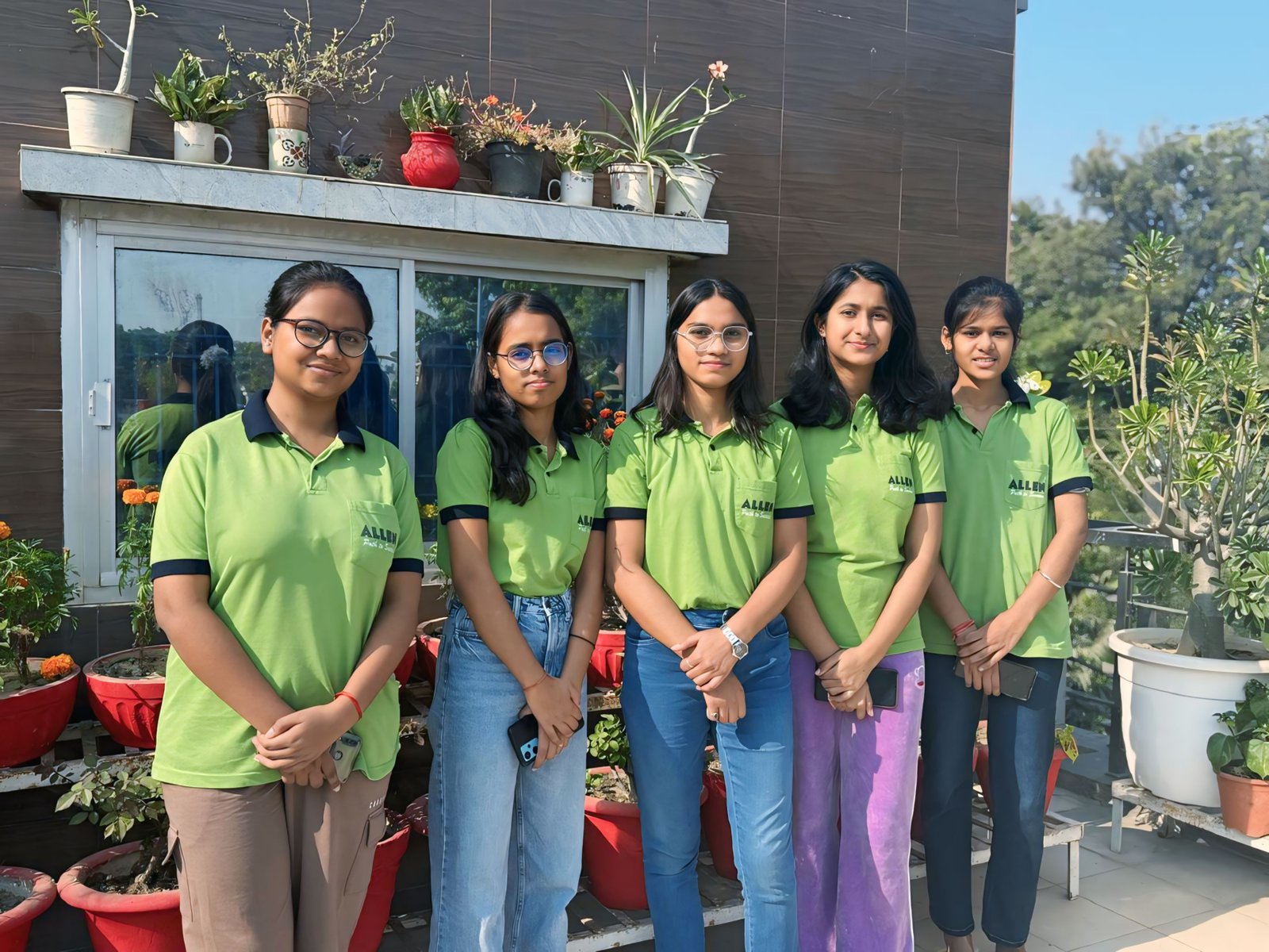 Safe Girls Hostel in Alambagh with Free Wi-Fi